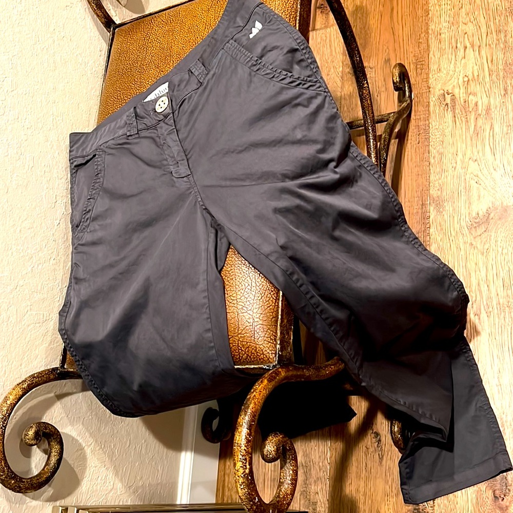 GGblue 2 Front & Back pockets 98% Cotton + stretchy material very comfortable!